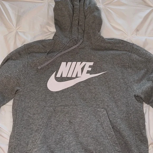 Nike sweatshirt - Picture 1 of 1